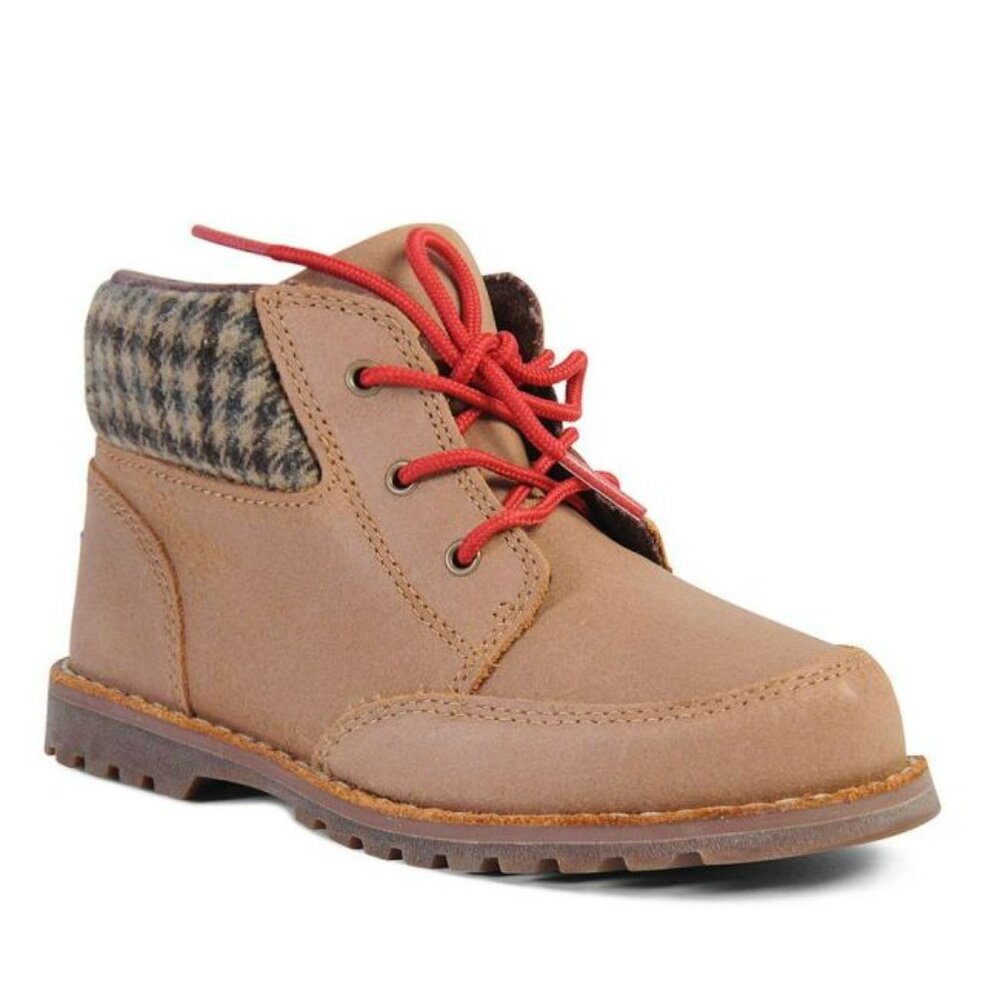 Ugg‎ Orin Chukka Boot in Chestnut